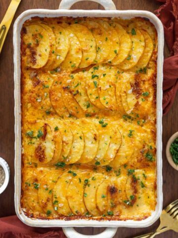 Cheesy Au Gratin Potatoes