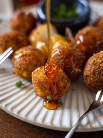 Goat cheese balls frozen