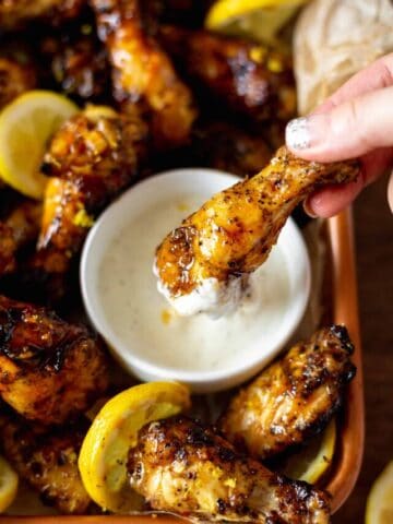 Dipping Chicken wings