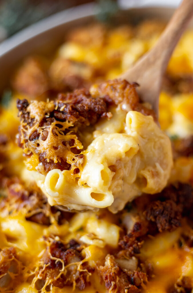 Spoonful of fried chicken mac and cheese