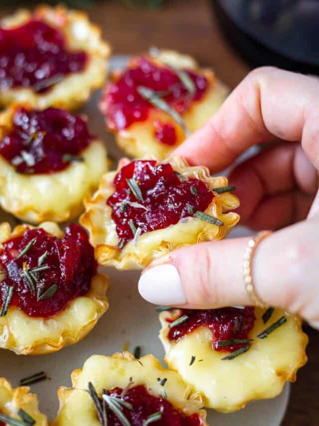 Phyllo Brie Cranberry Bites