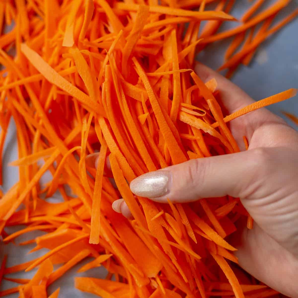How to grate carrots without a grater Essence Eats